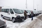 Neįgaliesiems nupirkti nauji autobusiukai Neįgaliesiems nupirkti nauji autobusiukai